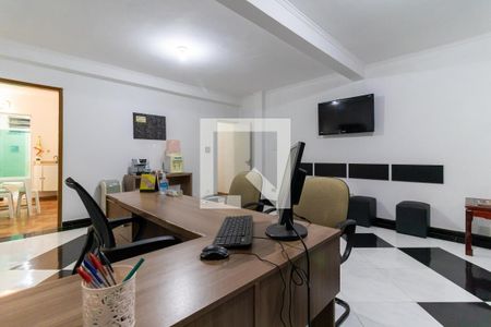 Sala 2 de casa para alugar com 3 quartos, 250m² em Itaquera, São Paulo