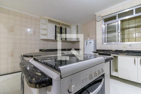 Cozinha de casa para alugar com 3 quartos, 250m² em Itaquera, São Paulo