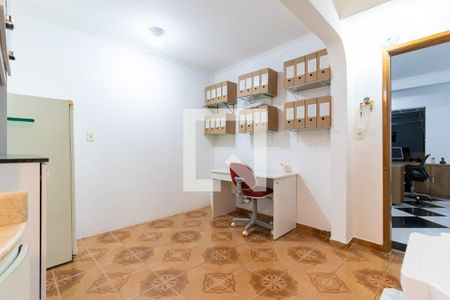 Casa para alugar com 250m², 3 quartos e 2 vagas Casa para alugar com 250m², 3 quartos e 2 vagasQuarto Suíte 2