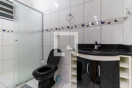 Casa para alugar com 250m², 3 quartos e 2 vagas Casa para alugar com 250m², 3 quartos e 2 vagasBanheiro da Suíte 1