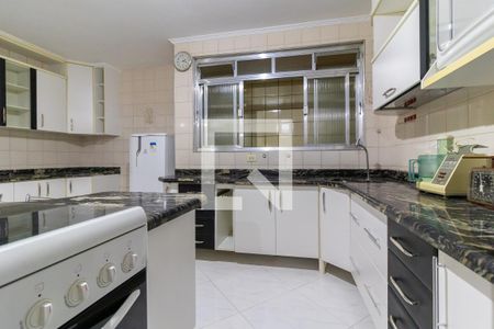 Casa para alugar com 250m², 3 quartos e 2 vagas Casa para alugar com 250m², 3 quartos e 2 vagasCozinha