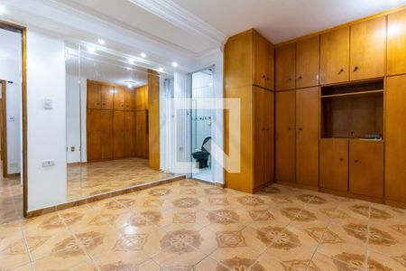 Casa para alugar com 250m², 3 quartos e 2 vagas Casa para alugar com 250m², 3 quartos e 2 vagasQuarto Suíte 1
