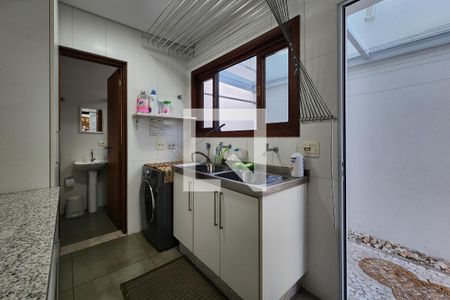 Casa à venda com 370m², 3 quartos e 4 vagasBanheiro