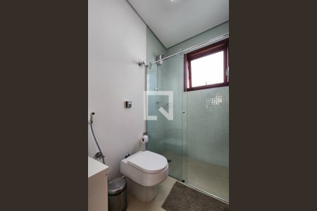 Casa à venda com 370m², 3 quartos e 4 vagasBanheiro