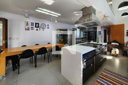 Casa à venda com 370m², 3 quartos e 4 vagasCozinha