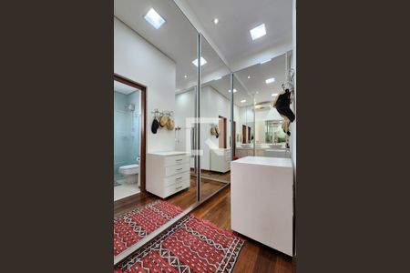 Casa à venda com 370m², 3 quartos e 4 vagasCloset