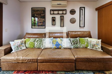 Sala de TV de casa à venda com 3 quartos, 370m² em Cerâmica, São Caetano do Sul