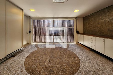 Casa à venda com 370m², 3 quartos e 4 vagasGaragem