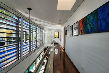 Casa à venda com 370m², 3 quartos e 4 vagasCorredor