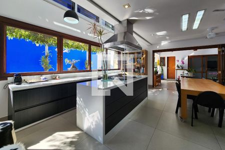 Casa à venda com 370m², 3 quartos e 4 vagasCozinha