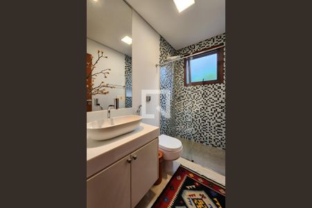 Casa à venda com 370m², 3 quartos e 4 vagasBanheiro