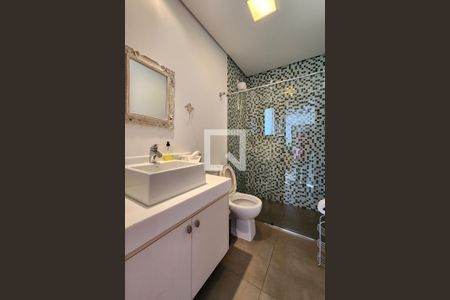 Casa à venda com 370m², 3 quartos e 4 vagasBanheiro