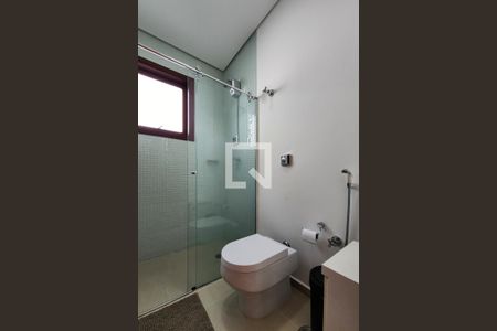 Casa à venda com 370m², 3 quartos e 4 vagasBanheiro