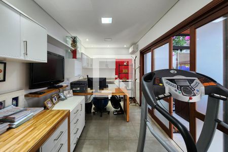 Casa à venda com 370m², 3 quartos e 4 vagasEscritório