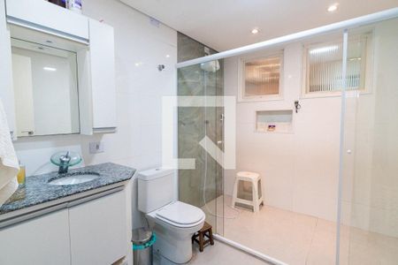 Banheiro da Suíte de casa para alugar com 3 quartos, 333m² em Jardim Oriental, São Paulo