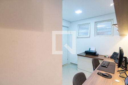 Casa à venda com 333m², 3 quartos e 3 vagasEscritório