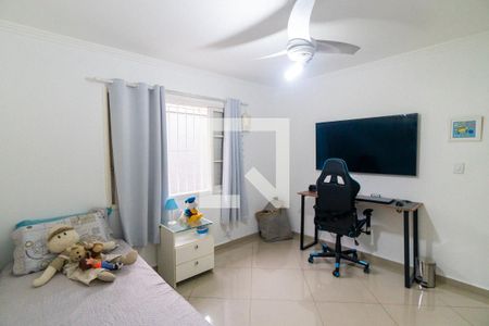 Casa à venda com 333m², 3 quartos e 3 vagasQuarto 2