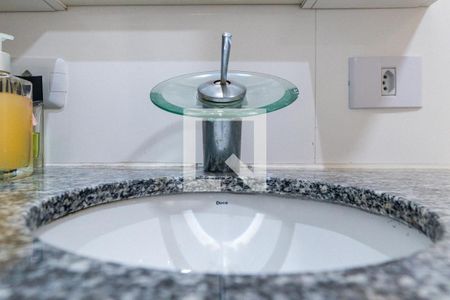 Casa à venda com 333m², 3 quartos e 3 vagasBanheiro da Suíte Detalhe