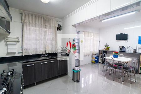 Casa à venda com 333m², 3 quartos e 3 vagasCozinha