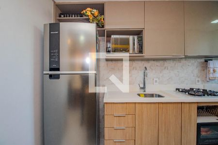 Cozinha e Área de Serviço de apartamento à venda com 2 quartos, 48m² em Rubem Berta, Porto Alegre