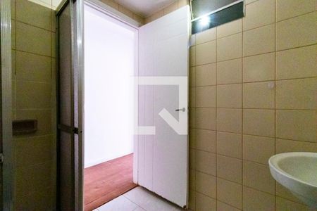 Banheiro de kitnet/studio para alugar com 0 quarto, 47m² em Vila Mariana, São Paulo