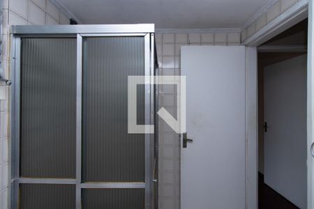 Apartamento à venda com 68m², 2 quartos e 1 vaga Apartamento à venda com 68m², 2 quartos e 1 vagaBanheiro