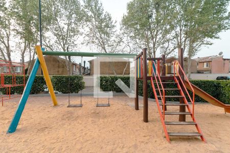 Apartamento para alugar com 67m², 3 quartos e 1 vagaÁrea comum - Playground