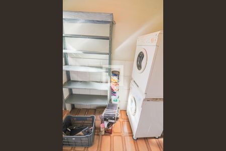 Casa à venda com 135m², 3 quartos e 2 vagasLavanderia