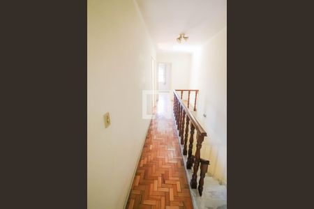 Casa à venda com 135m², 3 quartos e 2 vagasCorredor Quartos