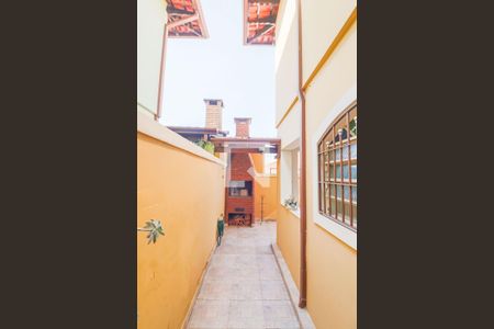 Casa à venda com 135m², 3 quartos e 2 vagasQuintal