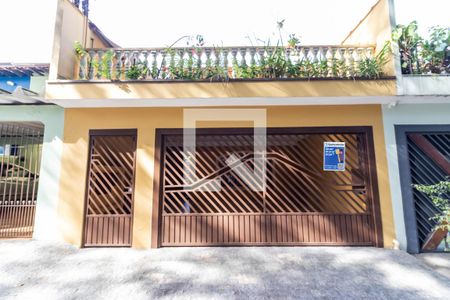 Casa à venda com 135m², 3 quartos e 2 vagasFachada