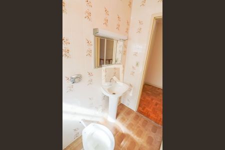 Casa à venda com 135m², 3 quartos e 2 vagasBanheiro Social