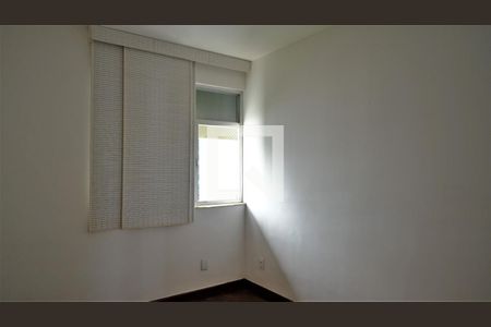 Apartamento para alugar com 120m², 3 quartos e 2 vagasQuarto 3