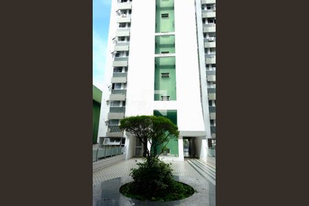 Fachada de apartamento para alugar com 3 quartos, 120m² em Vitória, Salvador