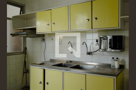 Cozinha de apartamento para alugar com 3 quartos, 120m² em Vitória, Salvador