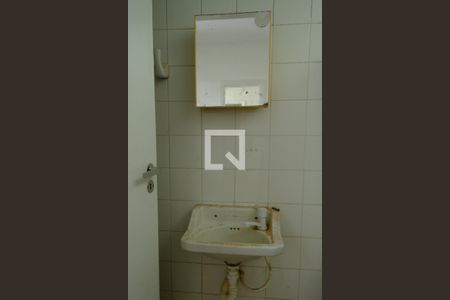 Apartamento para alugar com 120m², 3 quartos e 2 vagasBanheiro de Serviço