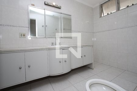 Apartamento para alugar com 174m², 3 quartos e 2 vagas Apartamento para alugar com 174m², 3 quartos e 2 vagasBanheiro Quarto 3 - Suíte