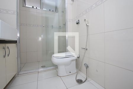 Apartamento para alugar com 174m², 3 quartos e 2 vagas Apartamento para alugar com 174m², 3 quartos e 2 vagasBanheiro do Corredor