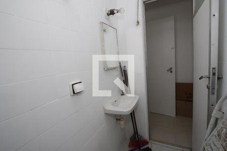 Apartamento para alugar com 174m², 3 quartos e 2 vagas Apartamento para alugar com 174m², 3 quartos e 2 vagasBanheiro de Serviço