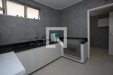 Cozinha de apartamento para alugar com 3 quartos, 174m² em Jardim Paulista, São Paulo