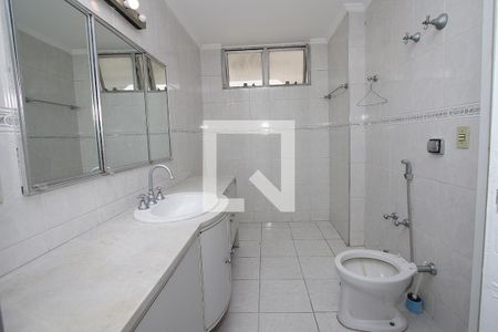 Apartamento para alugar com 174m², 3 quartos e 2 vagas Apartamento para alugar com 174m², 3 quartos e 2 vagasBanheiro Quarto 3 - Suíte