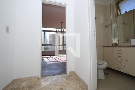 Hall do Lavabo de apartamento para alugar com 3 quartos, 174m² em Jardim Paulista, São Paulo
