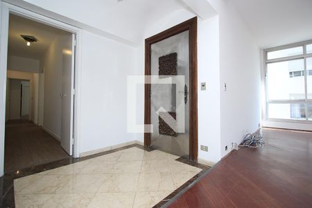Hall de Entrada de apartamento para alugar com 3 quartos, 174m² em Jardim Paulista, São Paulo