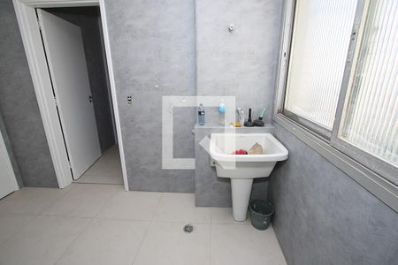 Apartamento para alugar com 174m², 3 quartos e 2 vagas Apartamento para alugar com 174m², 3 quartos e 2 vagasÁrea de Serviço