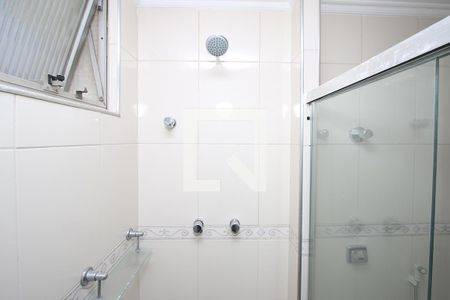 Apartamento para alugar com 174m², 3 quartos e 2 vagas Apartamento para alugar com 174m², 3 quartos e 2 vagasBanheiro do Corredor
