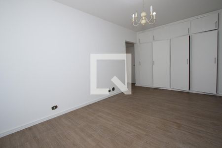 Apartamento para alugar com 174m², 3 quartos e 2 vagas Apartamento para alugar com 174m², 3 quartos e 2 vagasQuarto 3 - Suíte