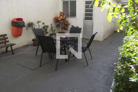 Apartamento à venda com 73m², 2 quartos e 1 vagaÁrea comum