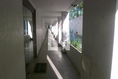 Apartamento à venda com 73m², 2 quartos e 1 vagaCorredor