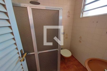 Casa para alugar com 250m², 3 quartos e 2 vagas Casa para alugar com 250m², 3 quartos e 2 vagasBanheiro Externo