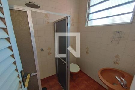 Casa para alugar com 250m², 3 quartos e 2 vagas Casa para alugar com 250m², 3 quartos e 2 vagasBanheiro Externo